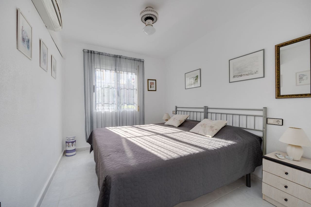 3 soverom Leilighet til salgs i Orihuela Costa med svømmebasseng - € 174 900 (Ref: 9344596)