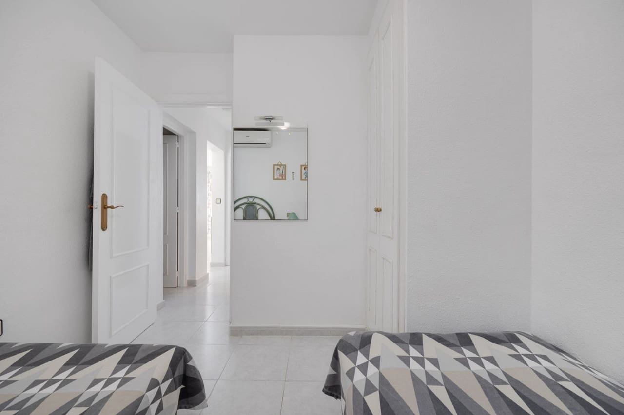 3 soverom Leilighet til salgs i Orihuela Costa med svømmebasseng - € 174 900 (Ref: 9344596)