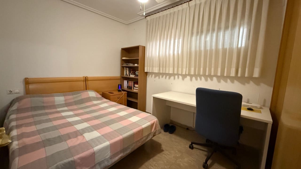 4 sovrum Lägenhet till salu i Torrevieja - 170 000 € (Ref: 9347192)