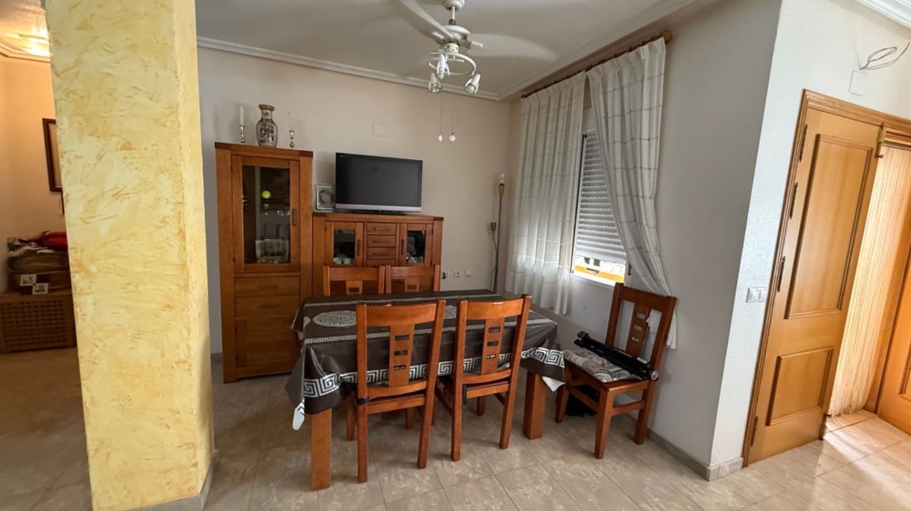 4 sovrum Lägenhet till salu i Torrevieja - 170 000 € (Ref: 9347192)