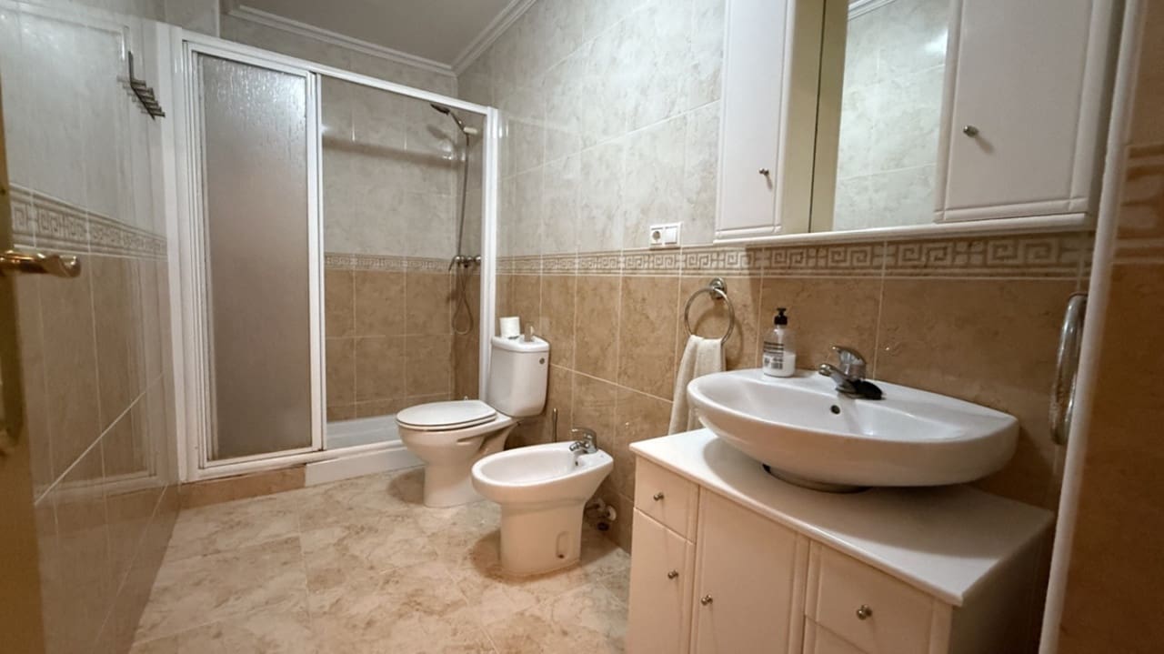 4 sovrum Lägenhet till salu i Torrevieja - 170 000 € (Ref: 9347192)