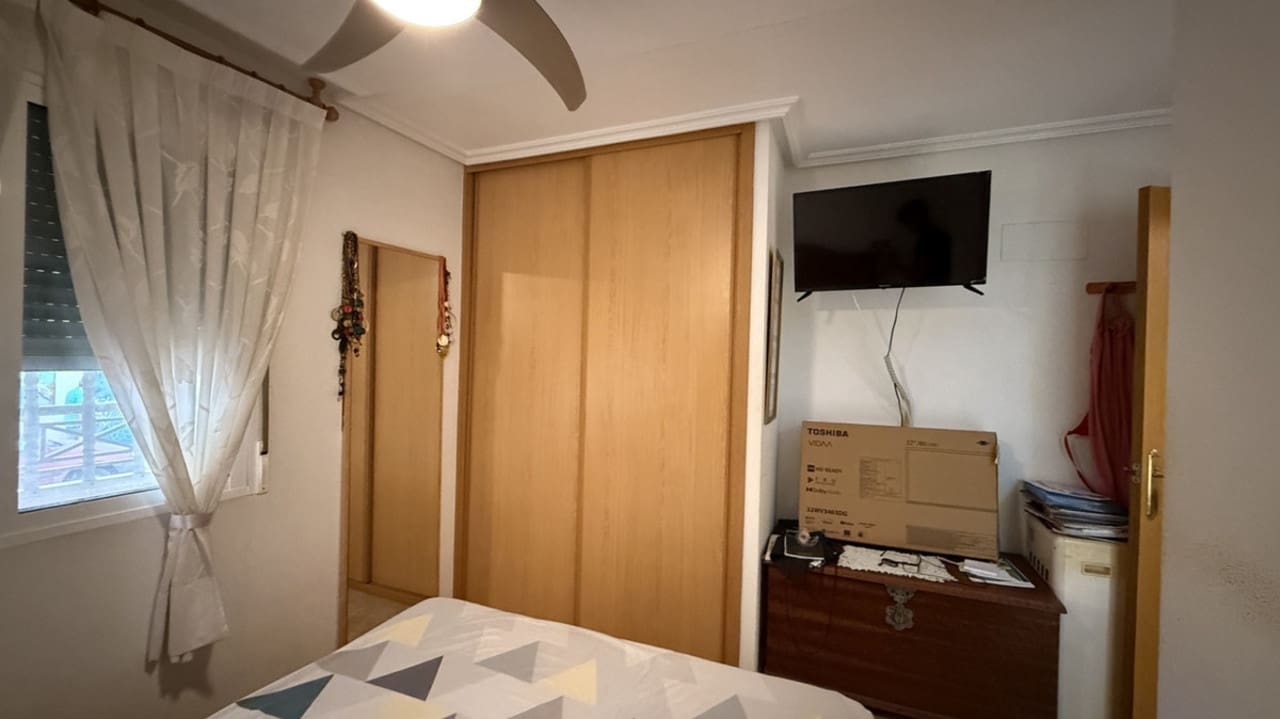 4 sovrum Lägenhet till salu i Torrevieja - 170 000 € (Ref: 9347192)