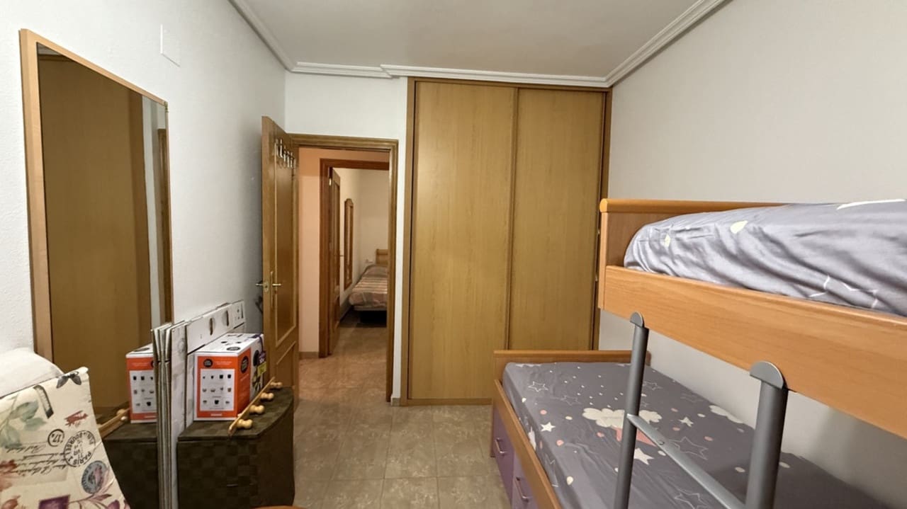 4 sovrum Lägenhet till salu i Torrevieja - 170 000 € (Ref: 9347192)