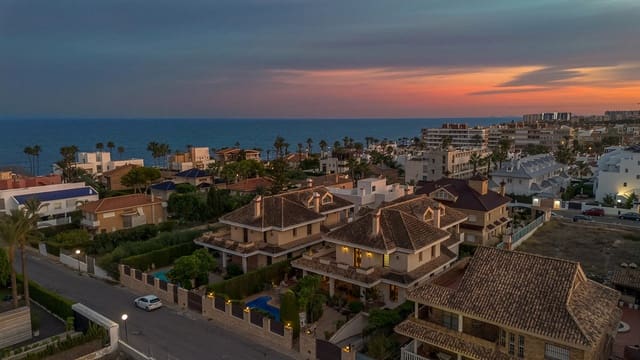 6 Zimmer Villa zu verkaufen in El Molino, Torrevieja - 2.490.000 € (Ref: 9355718)