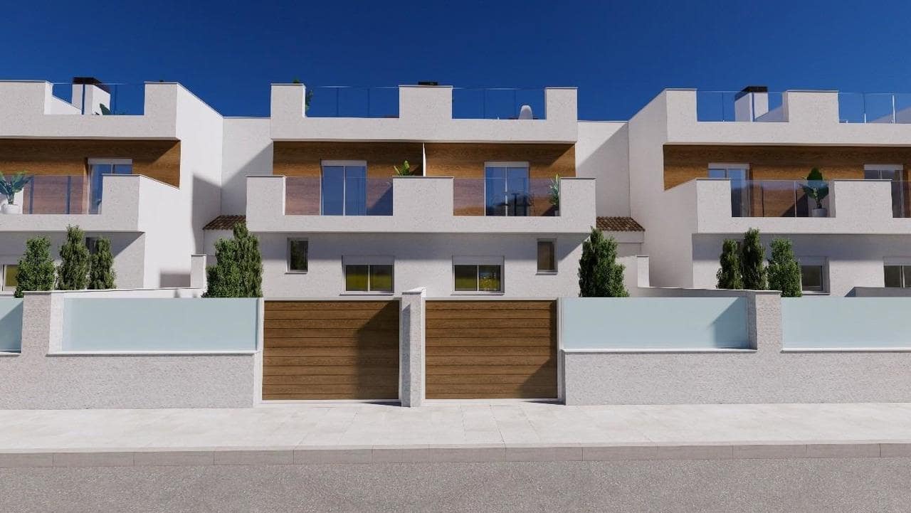 3 bedroom Townhouse for sale in Los Alcazares with pool garage - € 382,000 (Ref: 9356731)