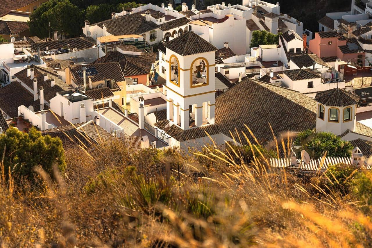 2 sovrum Lägenhet till salu i Benahavis med pool - 400 000 € (Ref: 9402735)