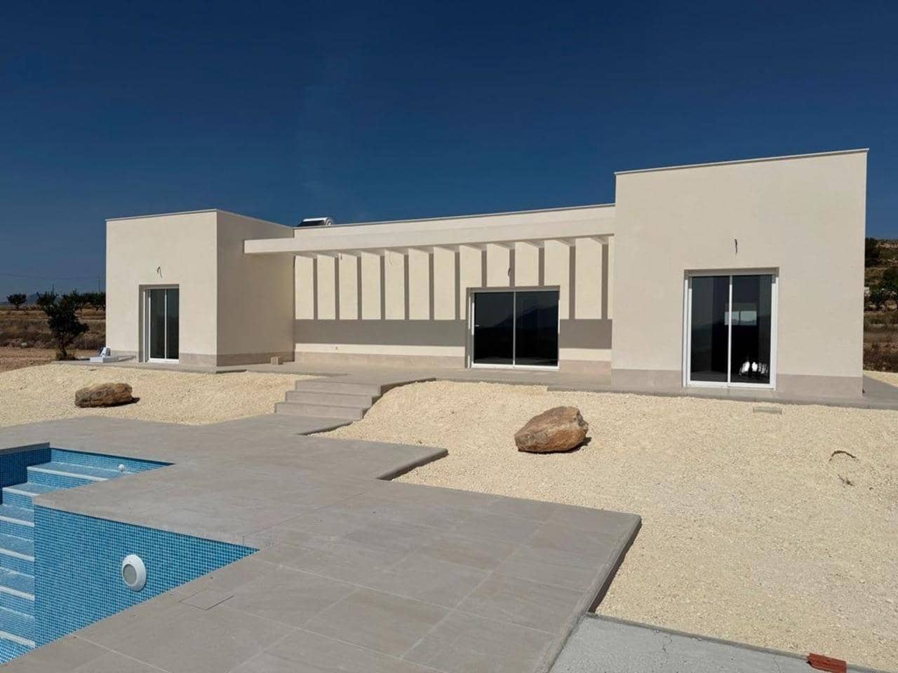 3 Zimmer Villa zu verkaufen in Pinoso mit Pool - 356.000 € (Ref: 9419492)