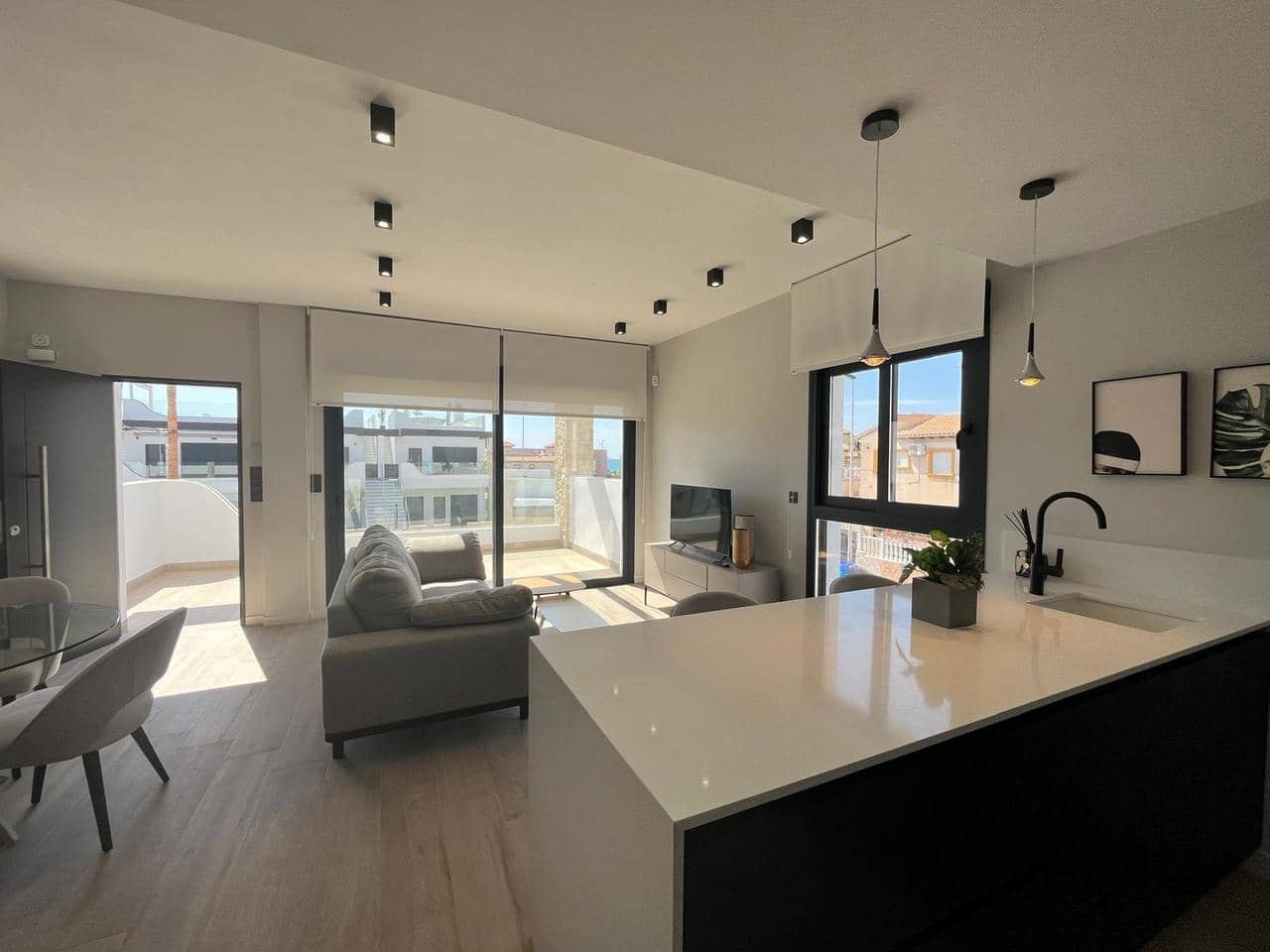 2 quarto Apartamento para venda em Pilar de la Horadada com piscina garagem - 293 000 € (Ref: 9464961)