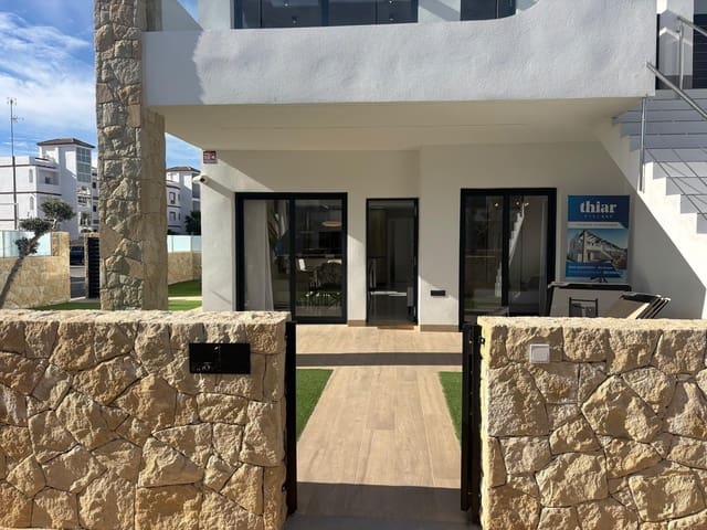 3 slaapkamer Appartement te koop in Punta Prima, Torrevieja met zwembad - € 425.000 (Ref: 9532803)