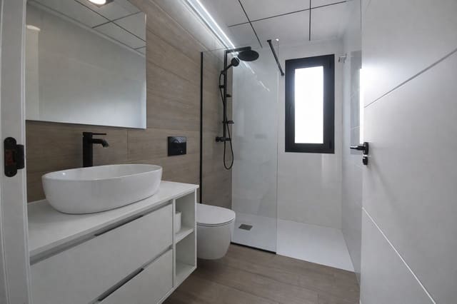 2 bedroom Apartment for sale in Punta Prima, Torrevieja with pool - € 425,000 (Ref: 9534351)