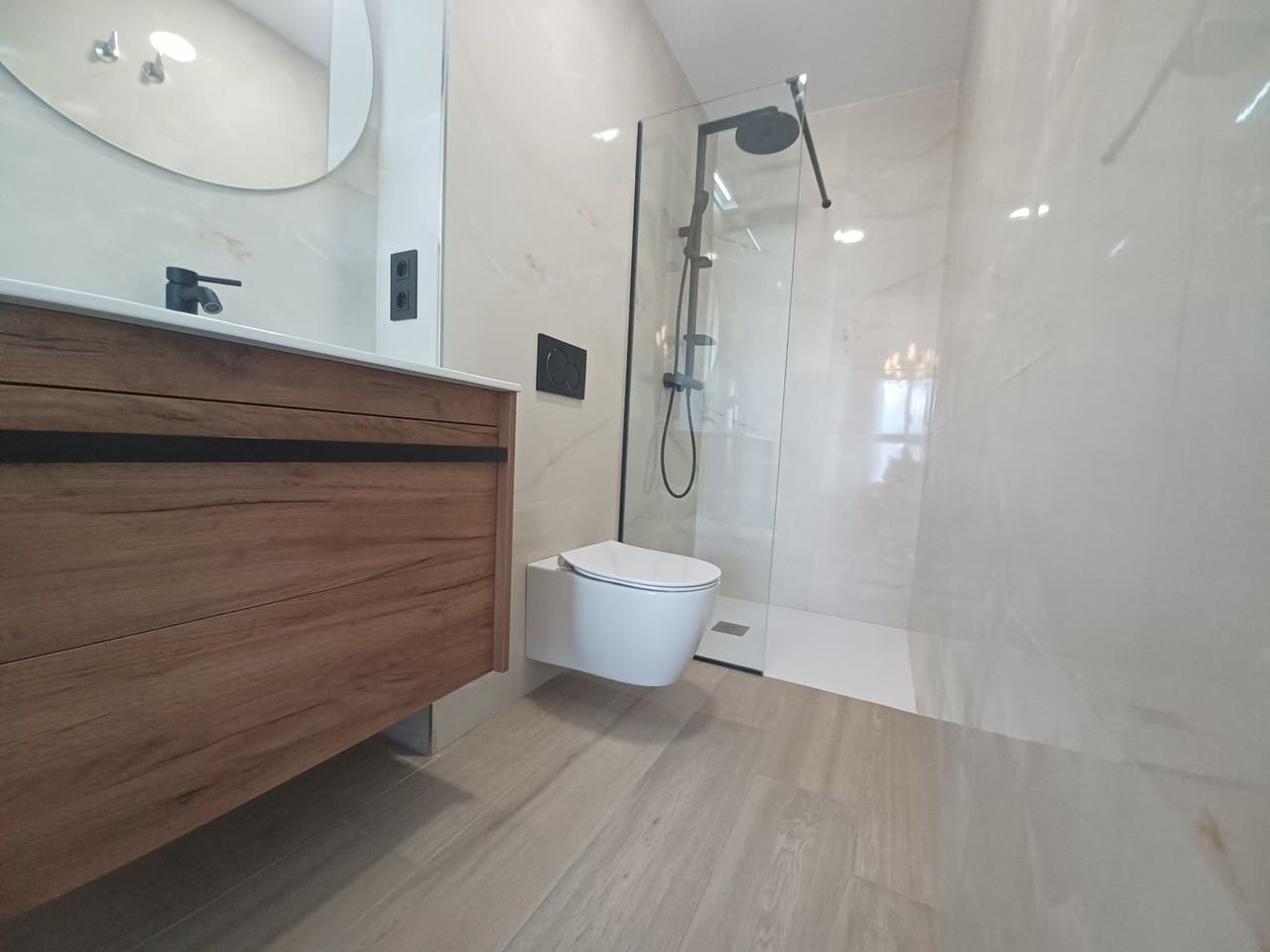 2 bedroom Apartment for sale in Punta Prima with pool - € 425,000 (Ref: 9534351)