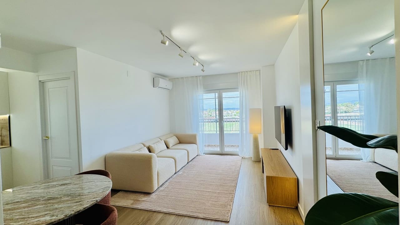 2 bedroom Penthouse for sale in Punta Prima with pool garage - € 210,000 (Ref: 9572284)