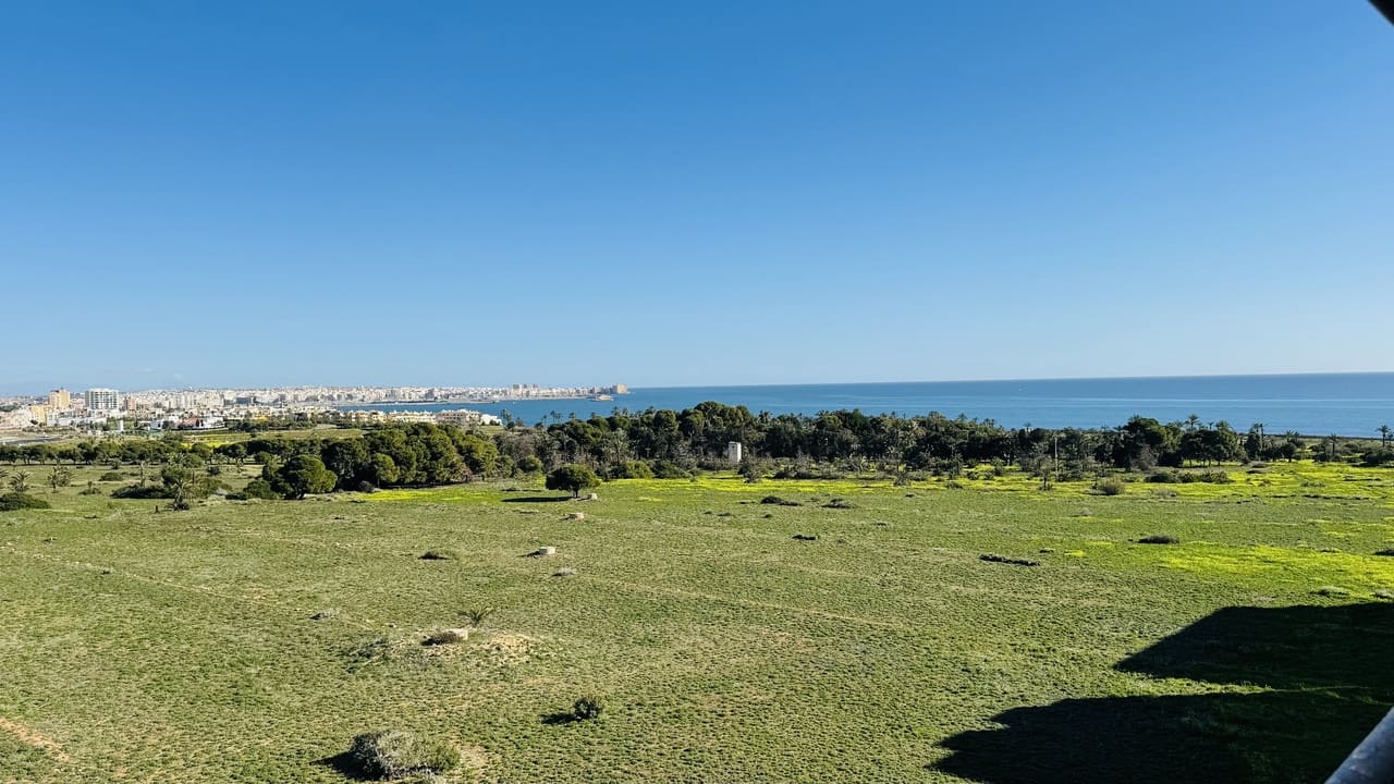2 bedroom Penthouse for sale in Punta Prima with pool garage - € 210,000 (Ref: 9572284)