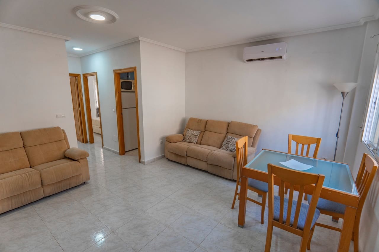 Chalet de 3 habitaciones en Ciudad Quesada en venta con piscina - 164.950 € (Ref: 9578044)