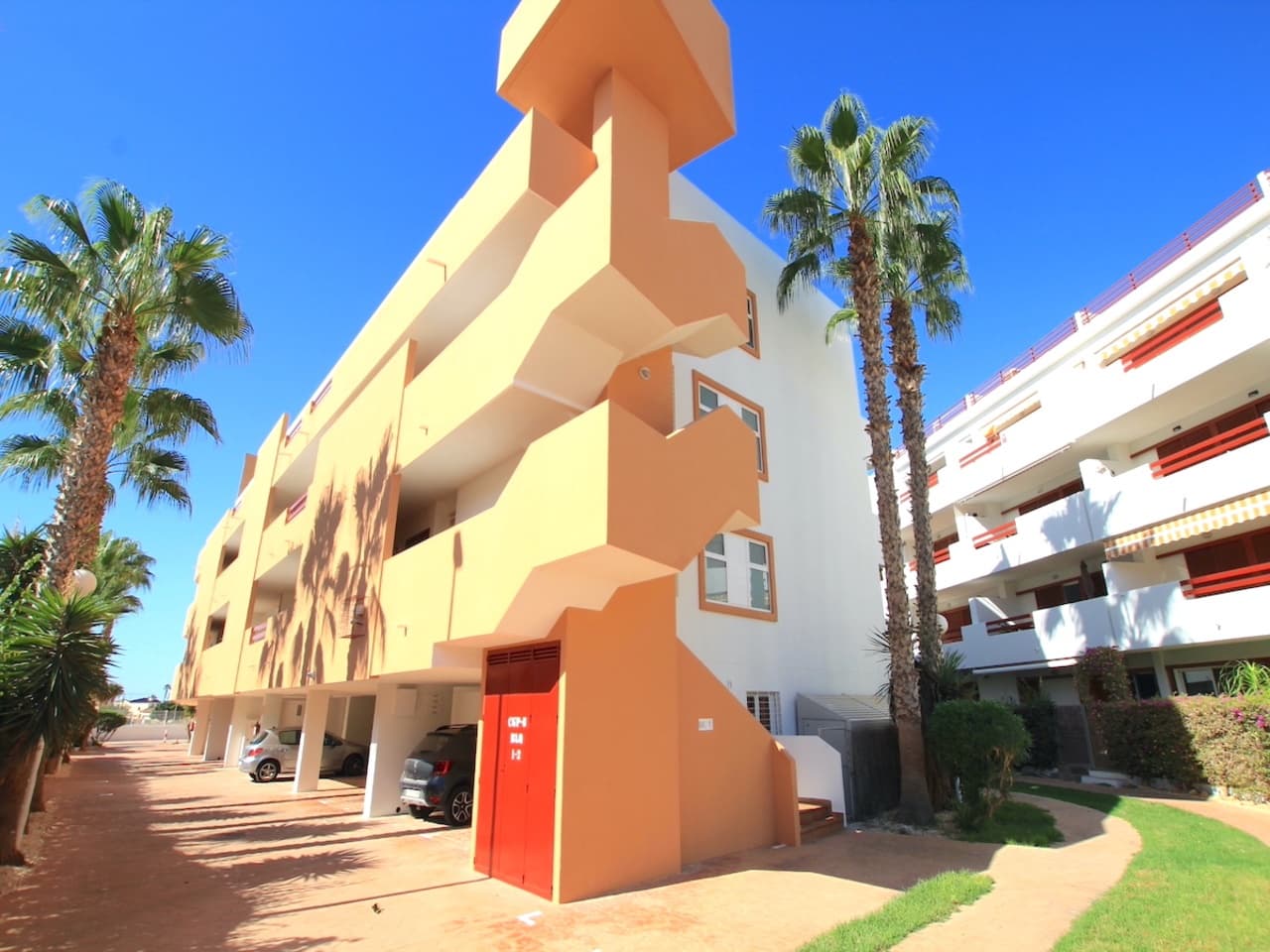 2 makuuhuone Huoneisto myytävänä paikassa Playa Flamenca - 169 950 € (Ref: 9578045)