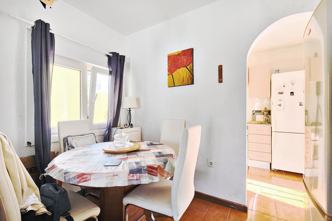 3 camera da letto Villa in vendita in Pinar de Campoverde con piscina - 220.000 € (Rif: 9578053)