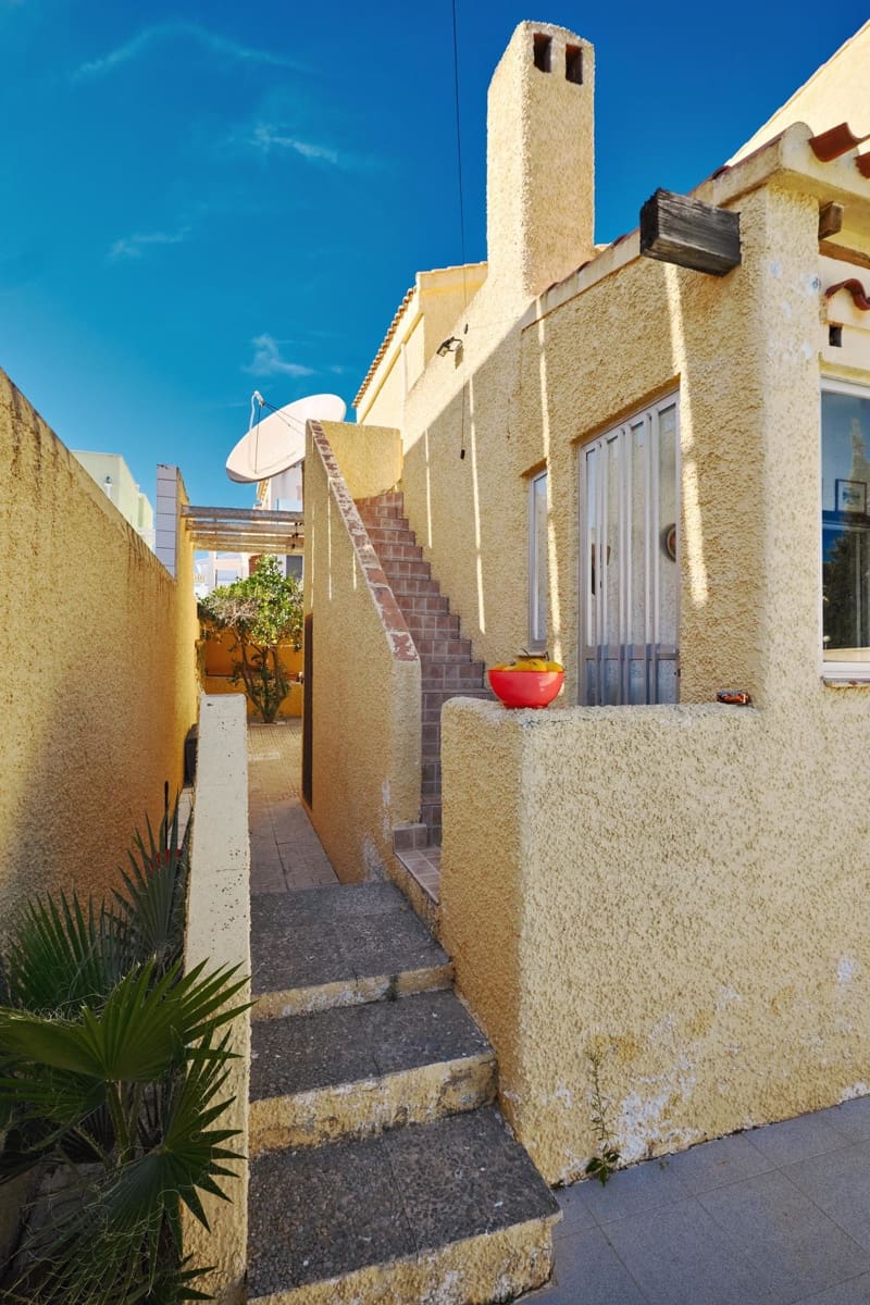 3 camera da letto Villa in vendita in Pinar de Campoverde con piscina - 220.000 € (Rif: 9578053)