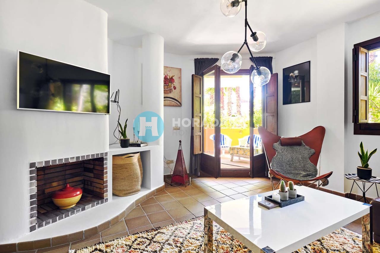 1 bedroom Apartment for sale in Punta Prima - € 215,000 (Ref: 9578055)