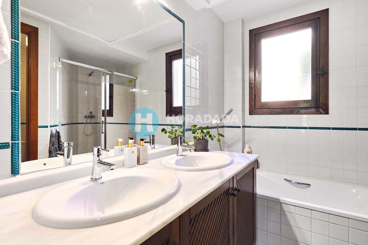 1 bedroom Apartment for sale in Punta Prima - € 215,000 (Ref: 9578055)