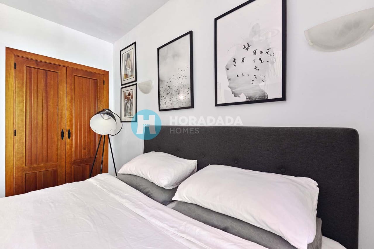 1 bedroom Apartment for sale in Punta Prima - € 215,000 (Ref: 9578055)