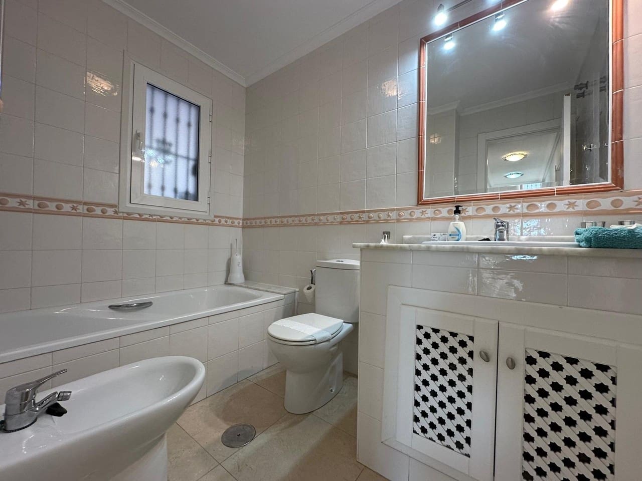 Apartamento de 2 habitaciones en Campoamor en venta con piscina - 189.995 € (Ref: 9578061)