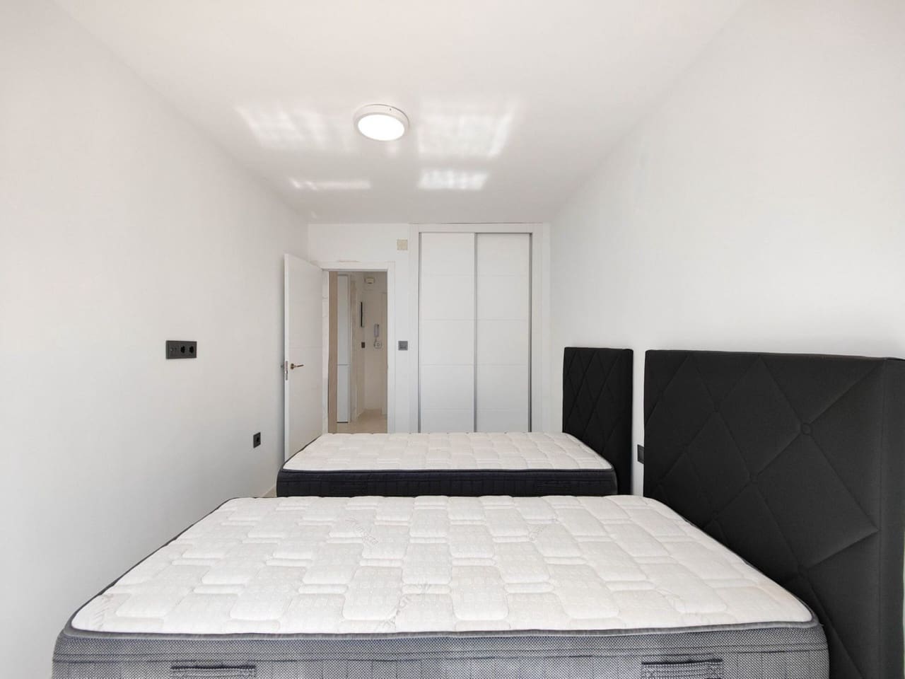 2 slaapkamer Appartement te koop in Punta Prima met zwembad - € 187.000 (Ref: 9578063)