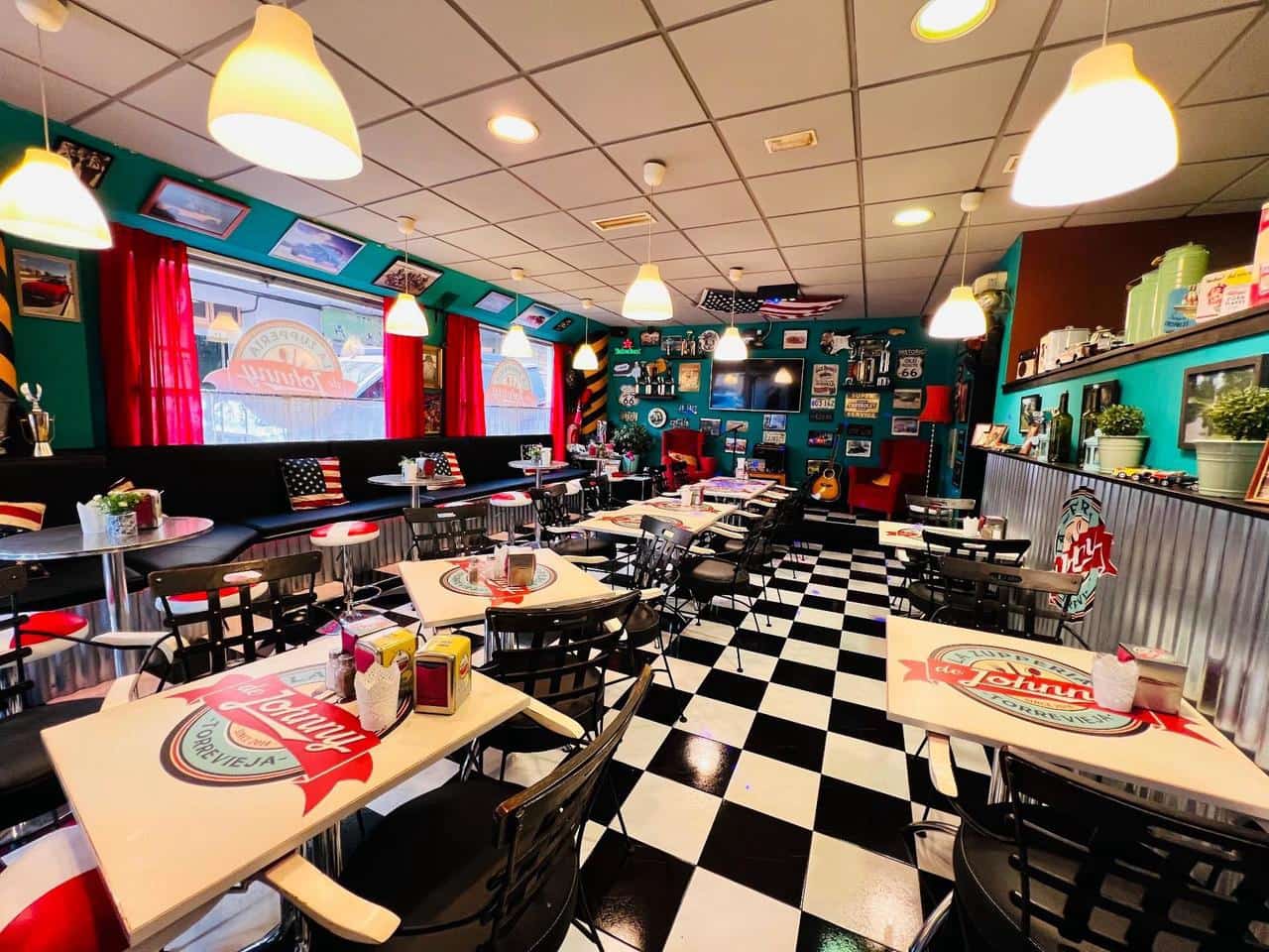 Local Comercial en Torrevieja en venta - 210.000 € (Ref: 9578069)