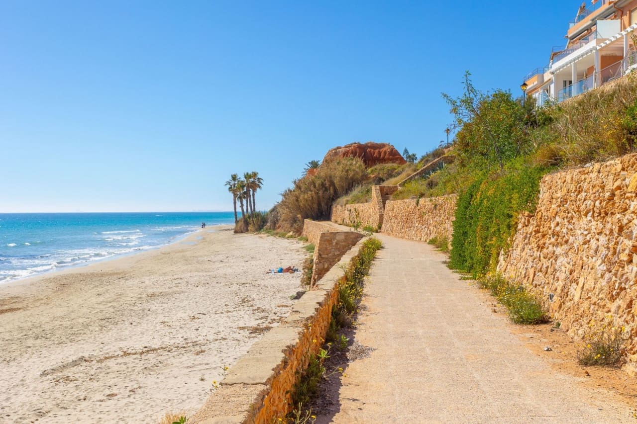 1 makuuhuone Huoneisto myytävänä paikassa Campoamor - 172 000 € (Ref: 9578075)