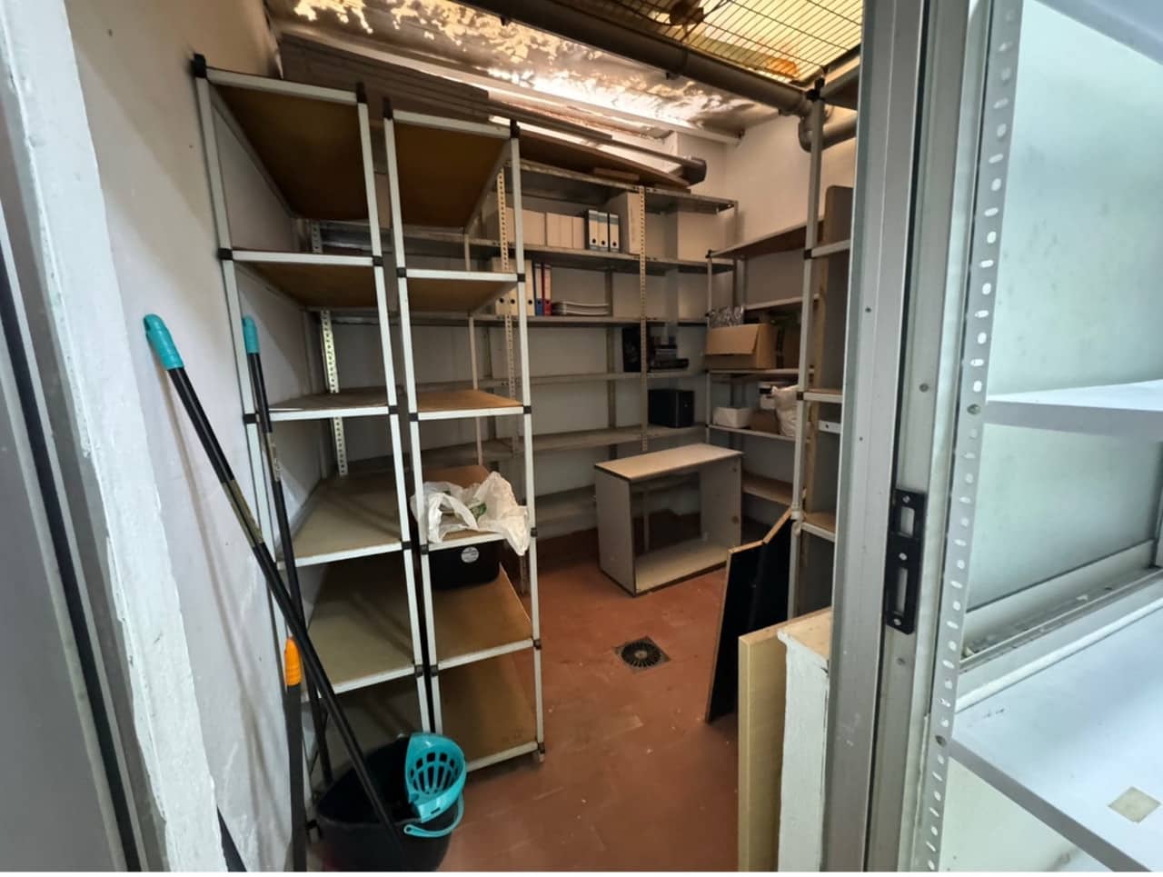 Kaupallinen myytävänä paikassa Guardamar del Segura - 222 200 € (Ref: 9578082)