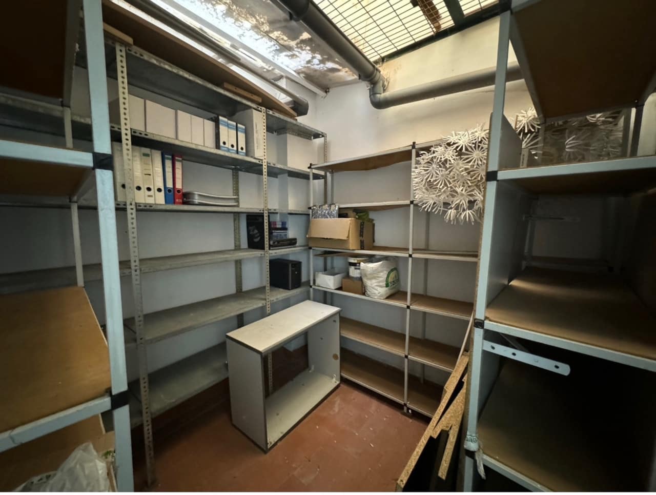 Kaupallinen myytävänä paikassa Guardamar del Segura - 222 200 € (Ref: 9578082)