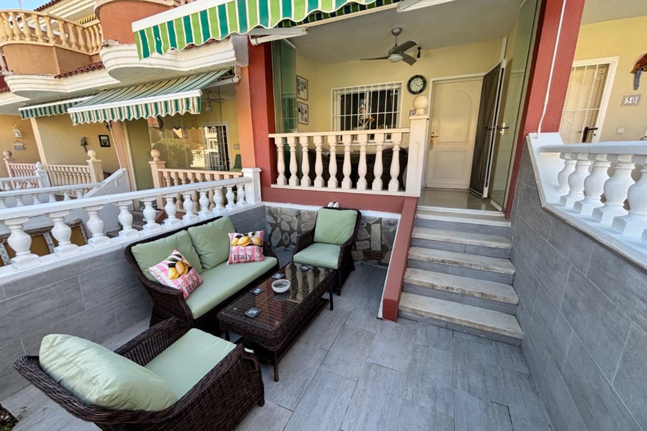 2 makuuhuone Huvila myytävänä paikassa Dona Pepa mukana uima-altaan - 169 995 € (Ref: 9578083)