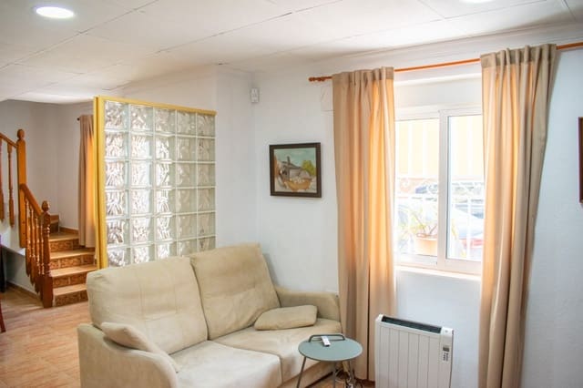 3 quarto Moradia para venda em Zona Pueblo, Guardamar del Segura - 215 000 € (Ref: 9578089)