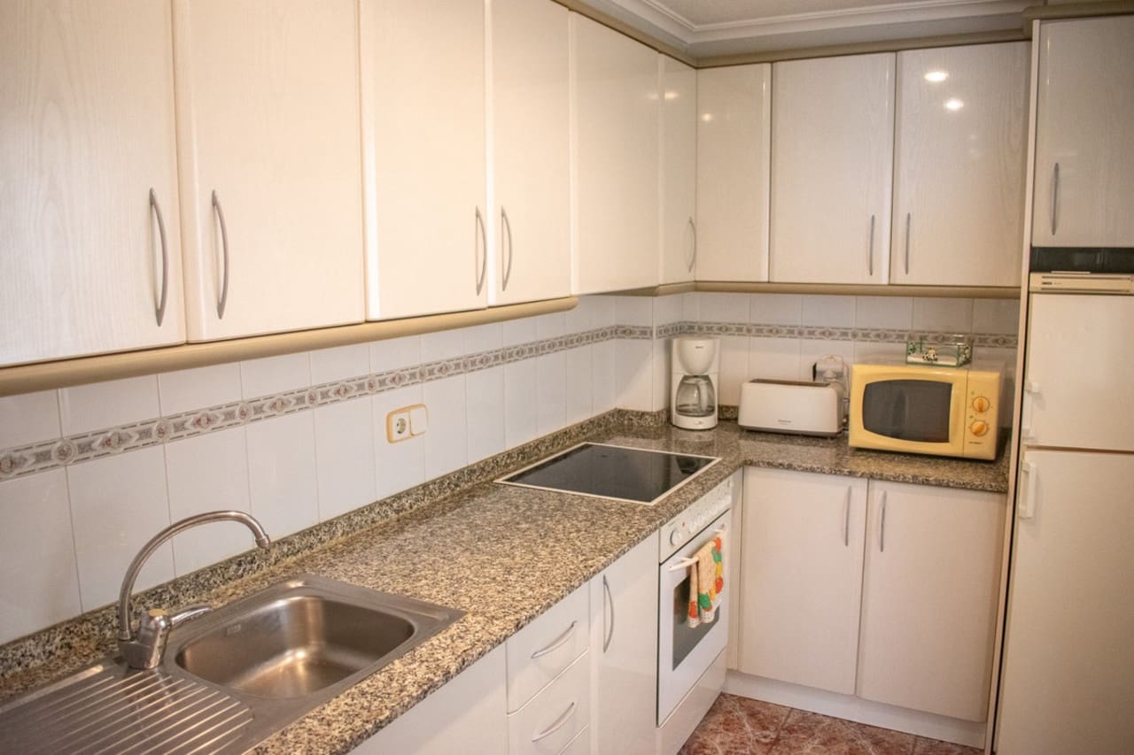 Apartamento de 2 habitaciones en Guardamar del Segura en venta - 175.000 € (Ref: 9578093)