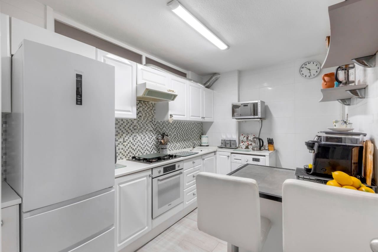 Apartamento de 2 habitaciones en Torrevieja en venta - 179.000 € (Ref: 9578094)