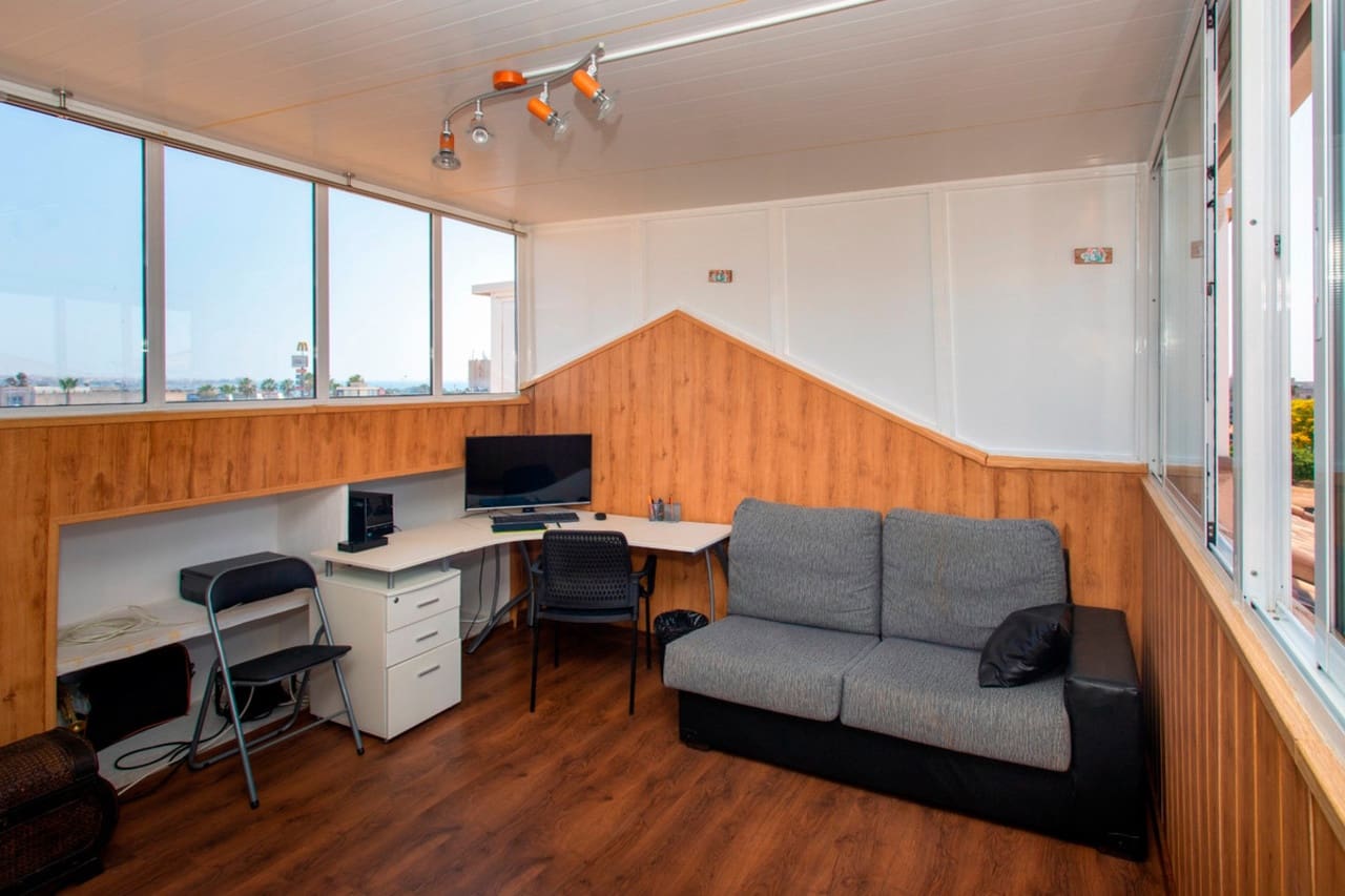 2 makuuhuone Huvila myytävänä paikassa Orihuela Costa mukana uima-altaan - 188 000 € (Ref: 9578095)