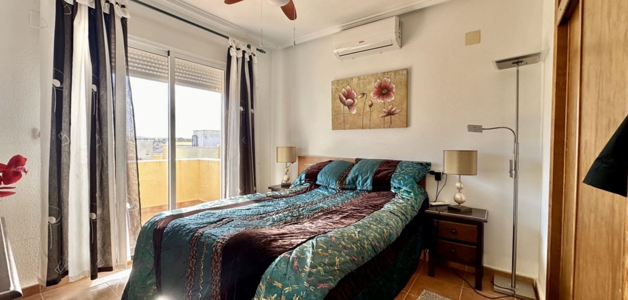 3 bedroom Villa for sale in Los Altos with pool - € 185,000 (Ref: 9578098)