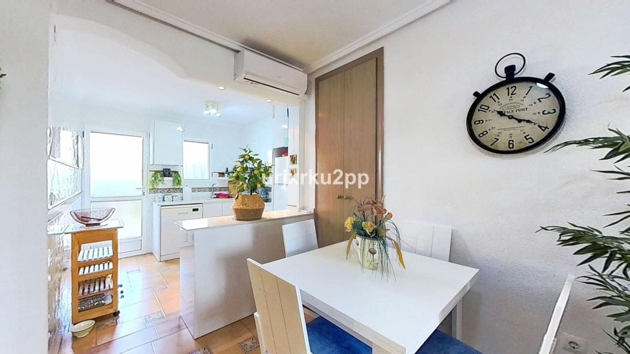 2 makuuhuone Huvila myytävänä paikassa Playa Flamenca - 189 000 € (Ref: 9578106)