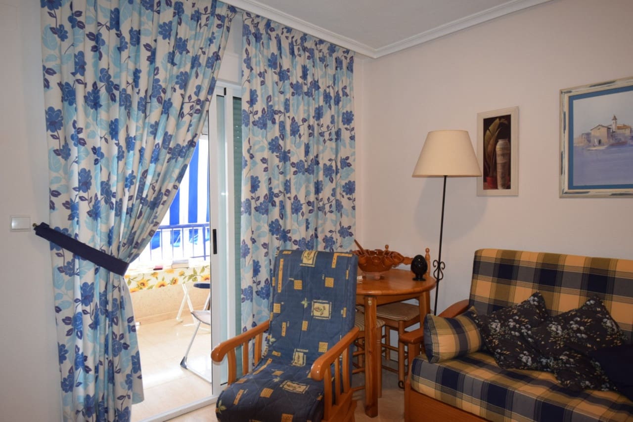 Apartamento de 2 habitaciones en Guardamar del Segura en venta - 155.000 € (Ref: 9578123)