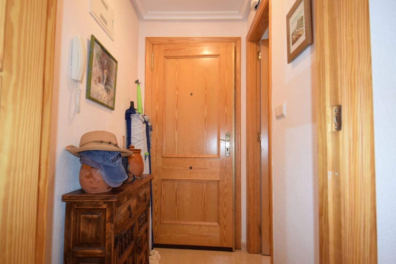 Apartamento de 2 habitaciones en Guardamar del Segura en venta - 155.000 € (Ref: 9578123)