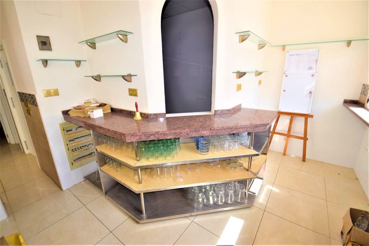 1 chambre Local Commercial à vendre à Guardamar del Segura - 192 000 € (Ref: 9578126)