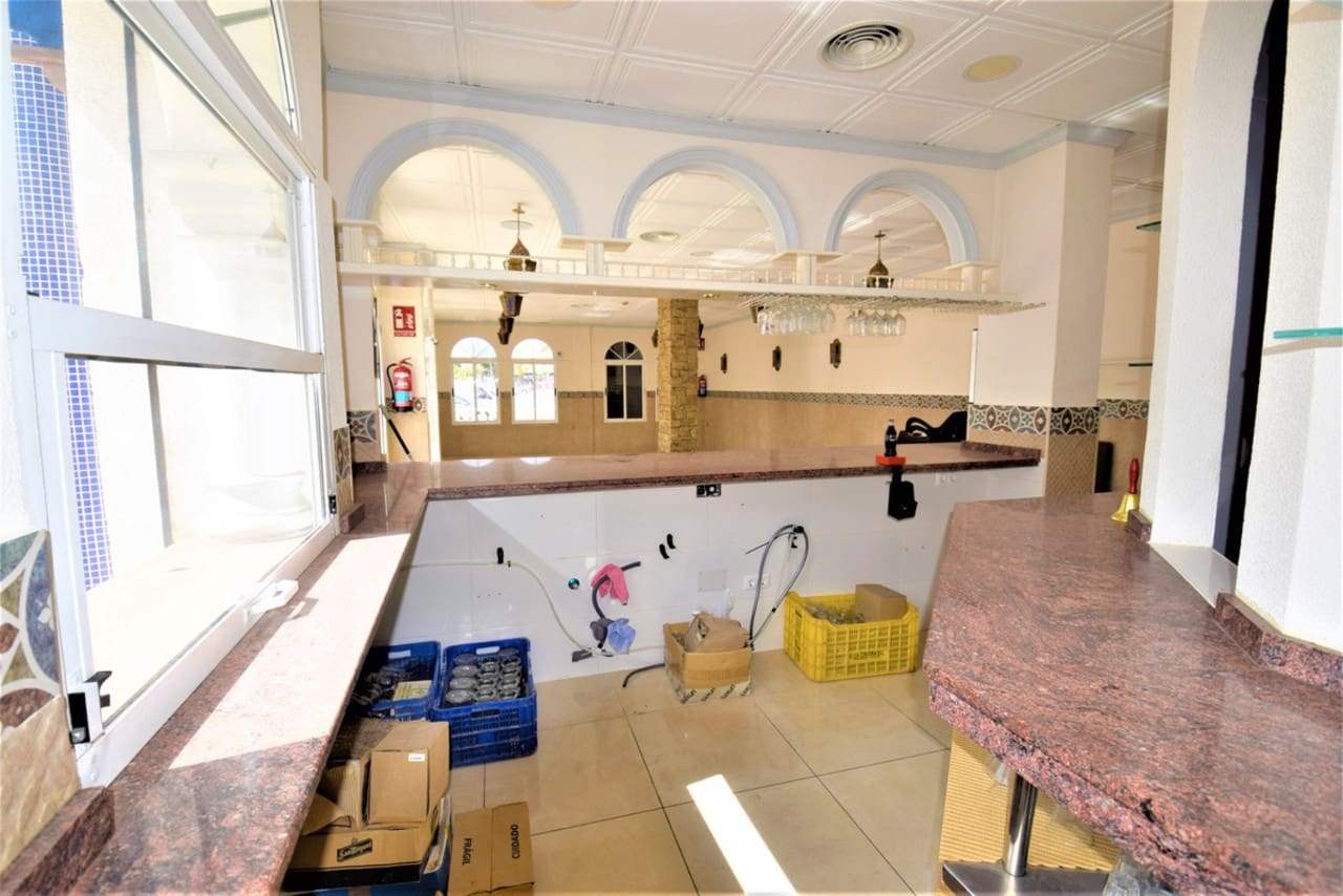 1 chambre Local Commercial à vendre à Guardamar del Segura - 192 000 € (Ref: 9578126)