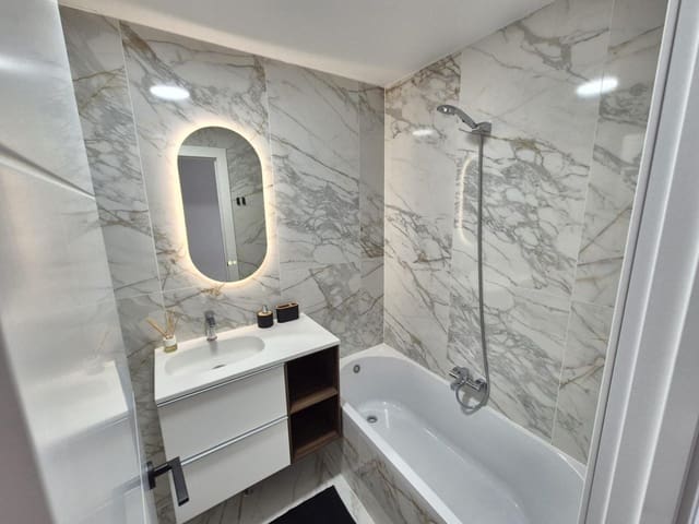 Apartamento de 3 habitaciones en El Molino, Torrevieja en venta - 220.000 € (Ref: 9578130)