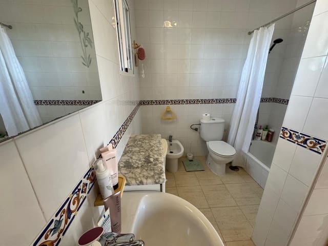 3 bedroom Villa for sale in Dehesa de Campoamor, Orihuela - € 210,000 (Ref: 9578137)