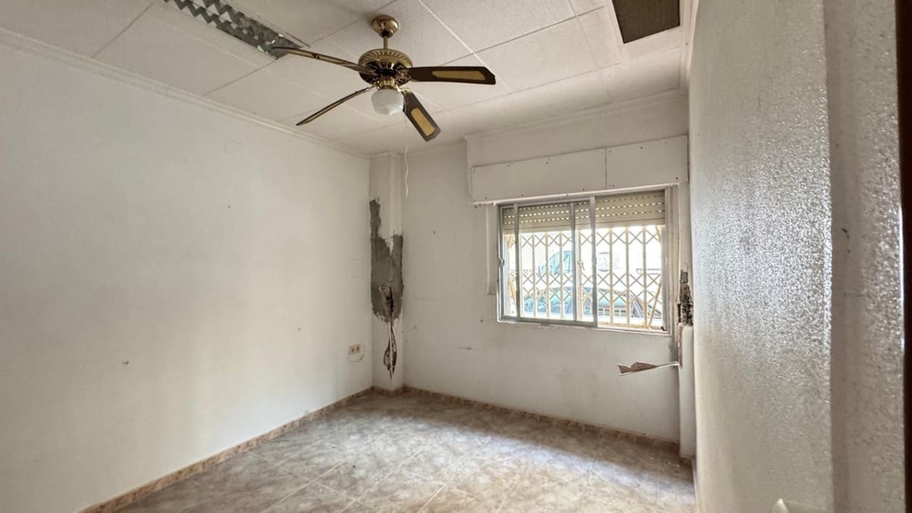 4 sovrum Lägenhet till salu i Torrevieja - 169 000 € (Ref: 9578151)