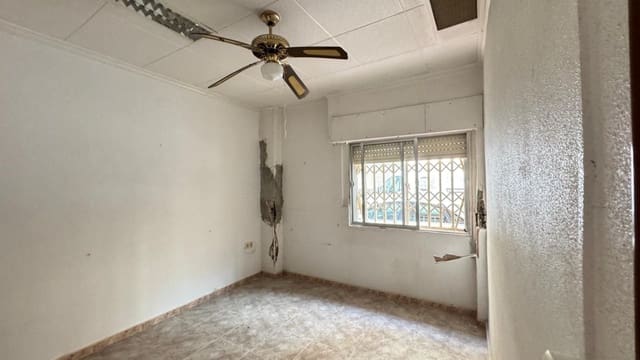 4 makuuhuone Huoneisto myytävänä paikassa El Molino, Torrevieja - 169 000 € (Ref: 9578151)