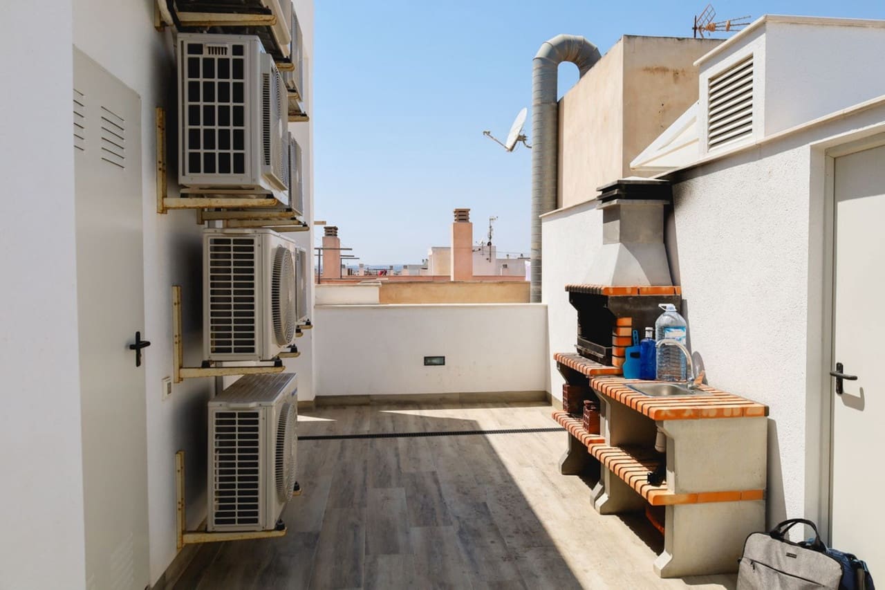 Apartamento de 1 habitación en Torrevieja en venta con piscina - 185.000 € (Ref: 9578154)