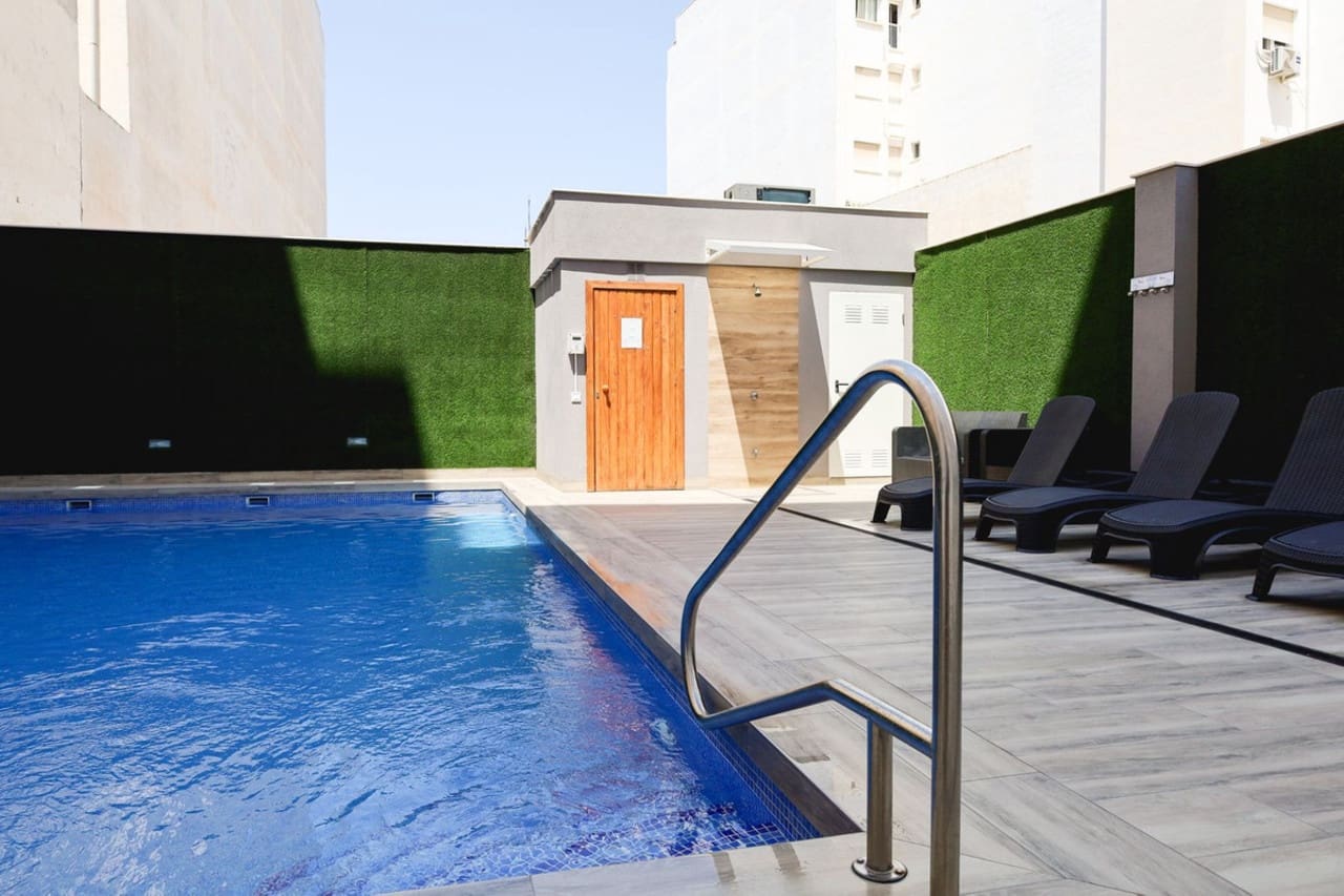 Apartamento de 1 habitación en Torrevieja en venta con piscina - 185.000 € (Ref: 9578154)