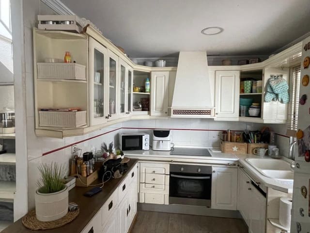 3 makuuhuone Huvila myytävänä paikassa Rojales - 172 900 € (Ref: 9578155)