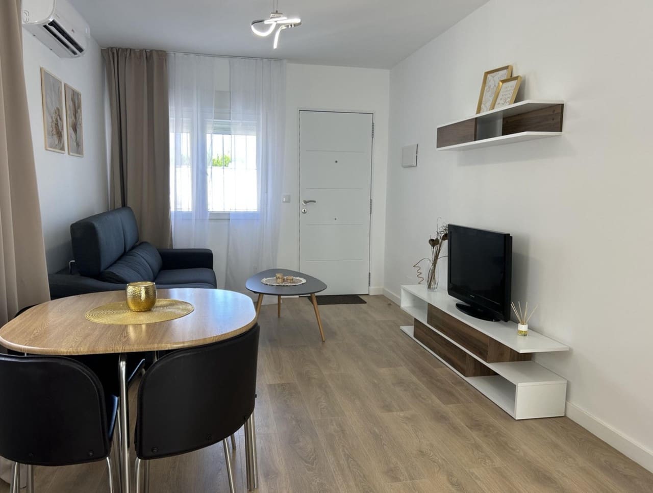 2 chambre Villa/Maison à vendre à San Luis - 154 000 € (Ref: 9578165)