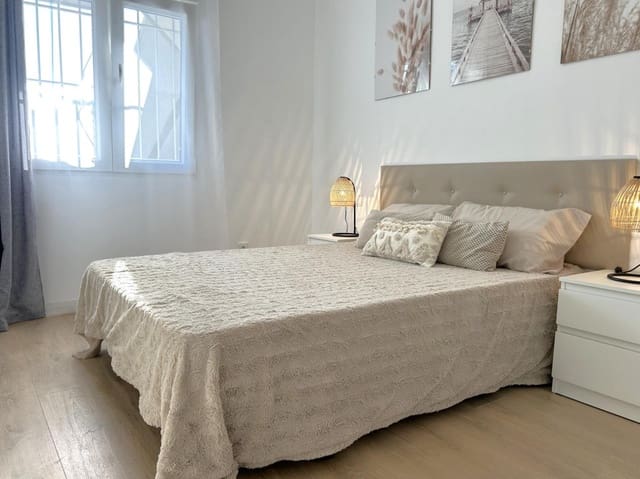 2 sypialnia Willa na sprzedaż w San Luis, Torrevieja - 154 000 € (Ref: 9578165)